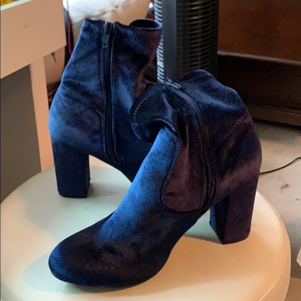 Velvet booties